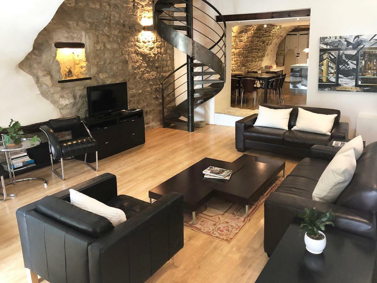 Villa Authentique Et Architecturale - Centre Ville Forcalquier Εξωτερικό φωτογραφία